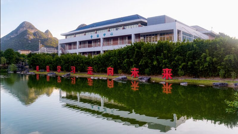 在选购电子配件时，以下建议可供参考：